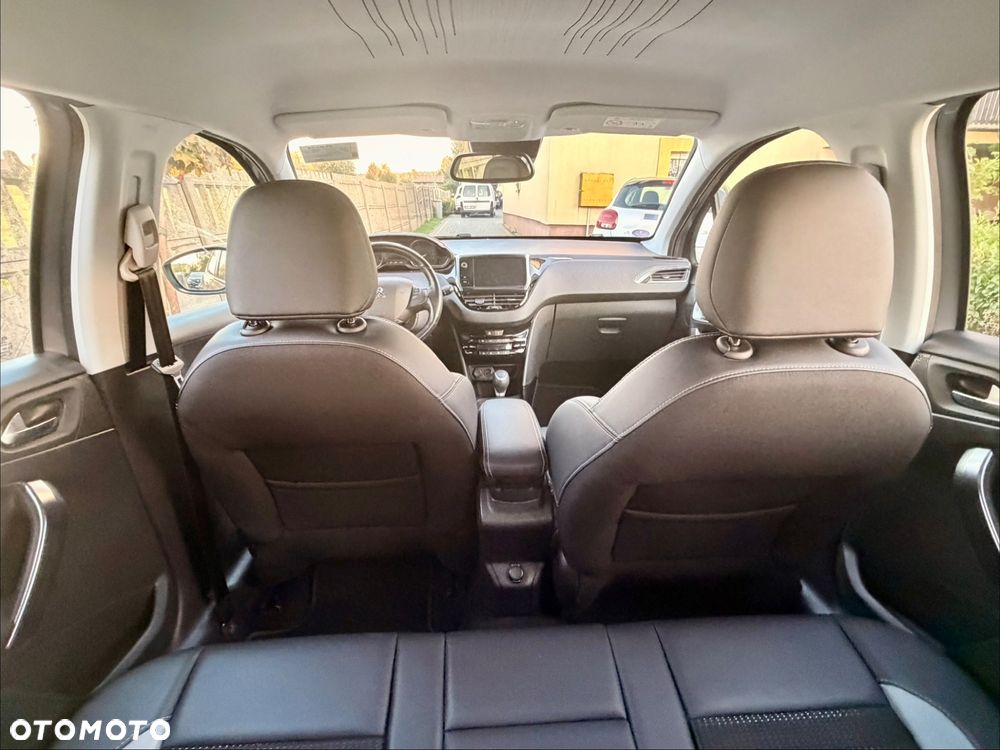 Peugeot 2008 PureTech 110 Stop&Start EAT6 Allure - 14