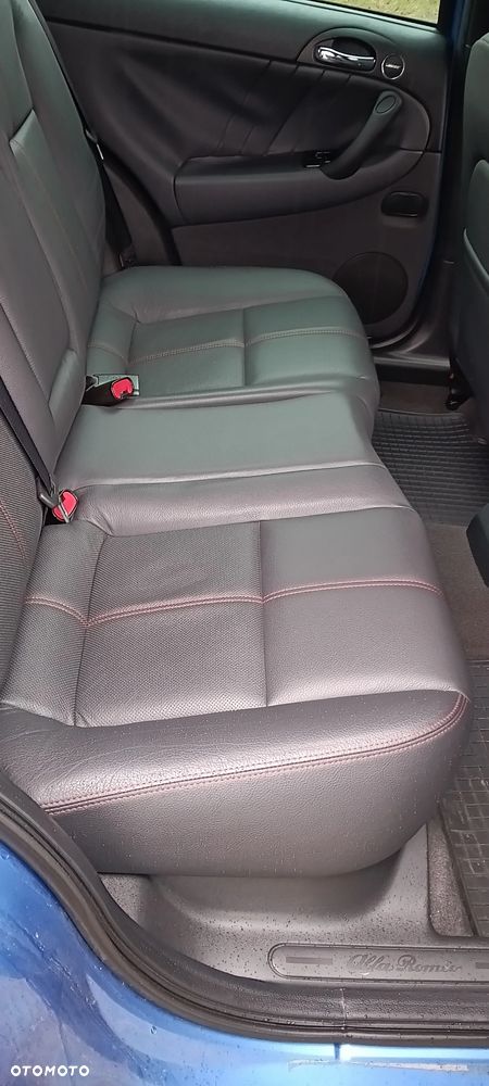 Alfa Romeo 147 1.6 Twin Spark Black Line - 18