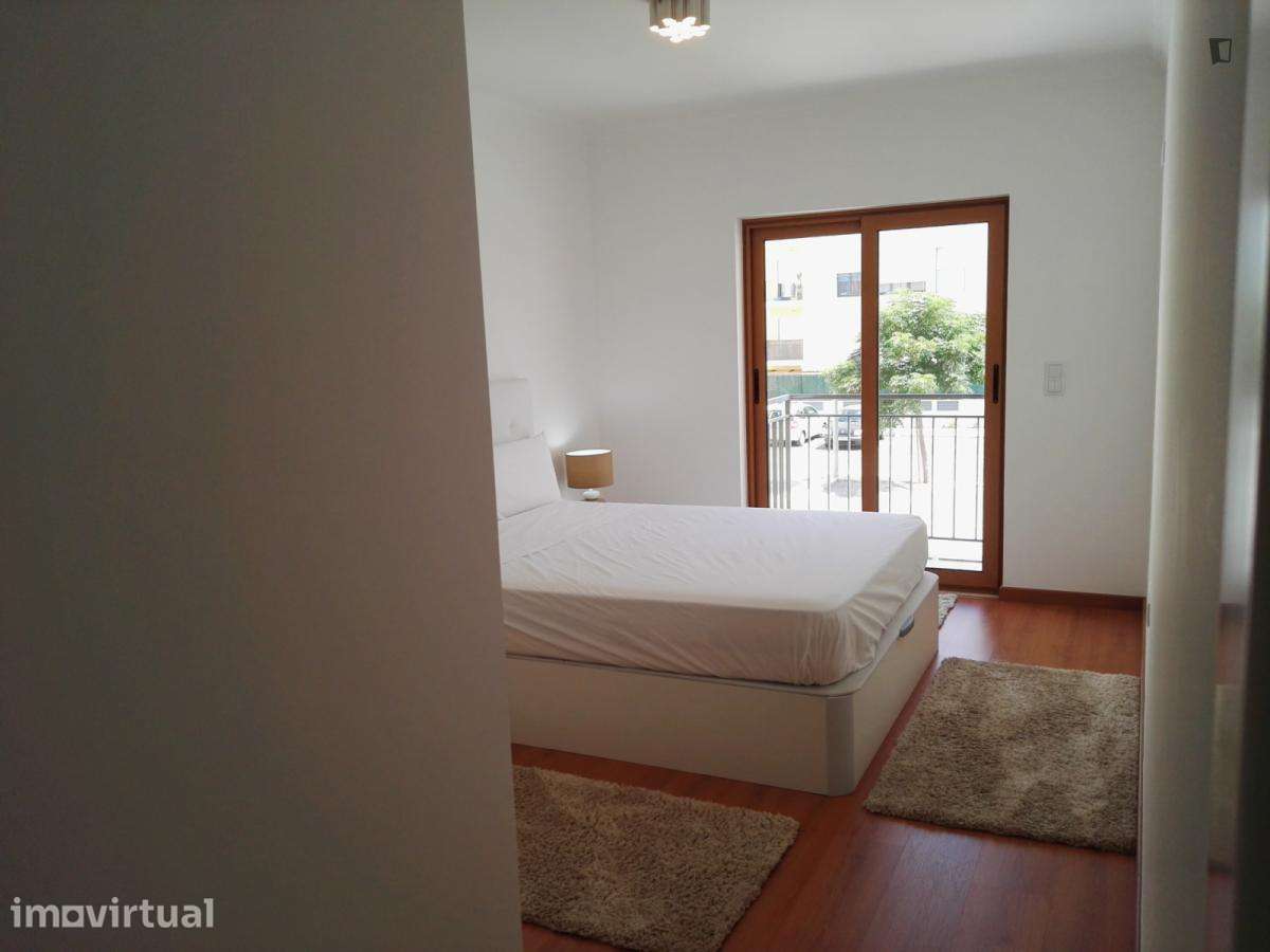Apartamento com 2 quartos - localizado em Amadora Lisbon - Grande imagem: 2/29