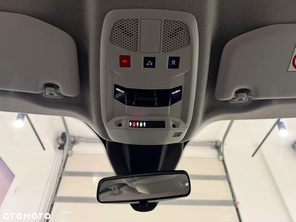 Jeep Avenger 1.2 T3 mHEV Altitude FWD eDCT6 - 24