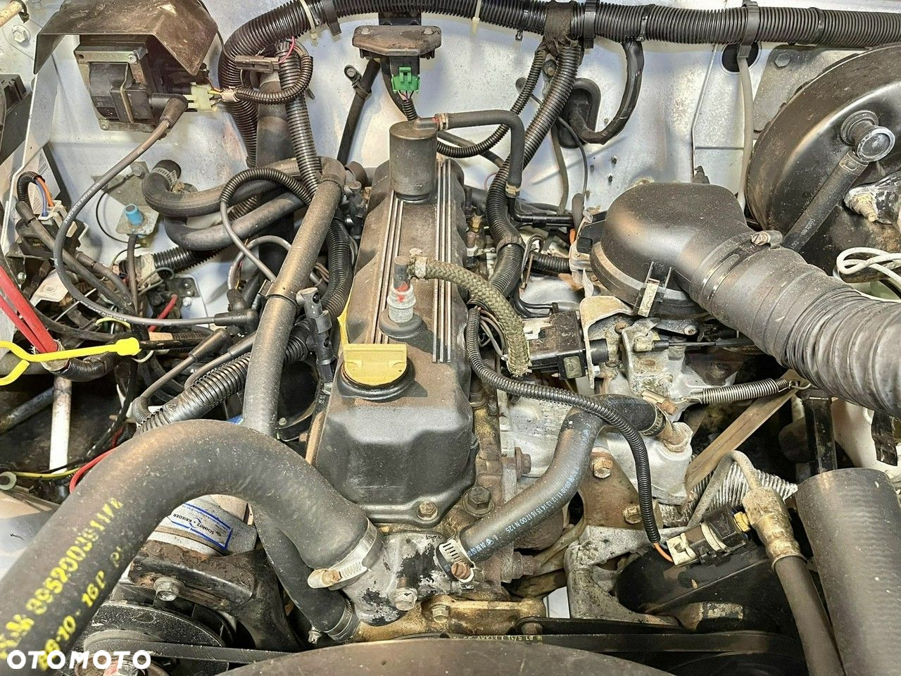 Jeep Wrangler 2.5L - 16