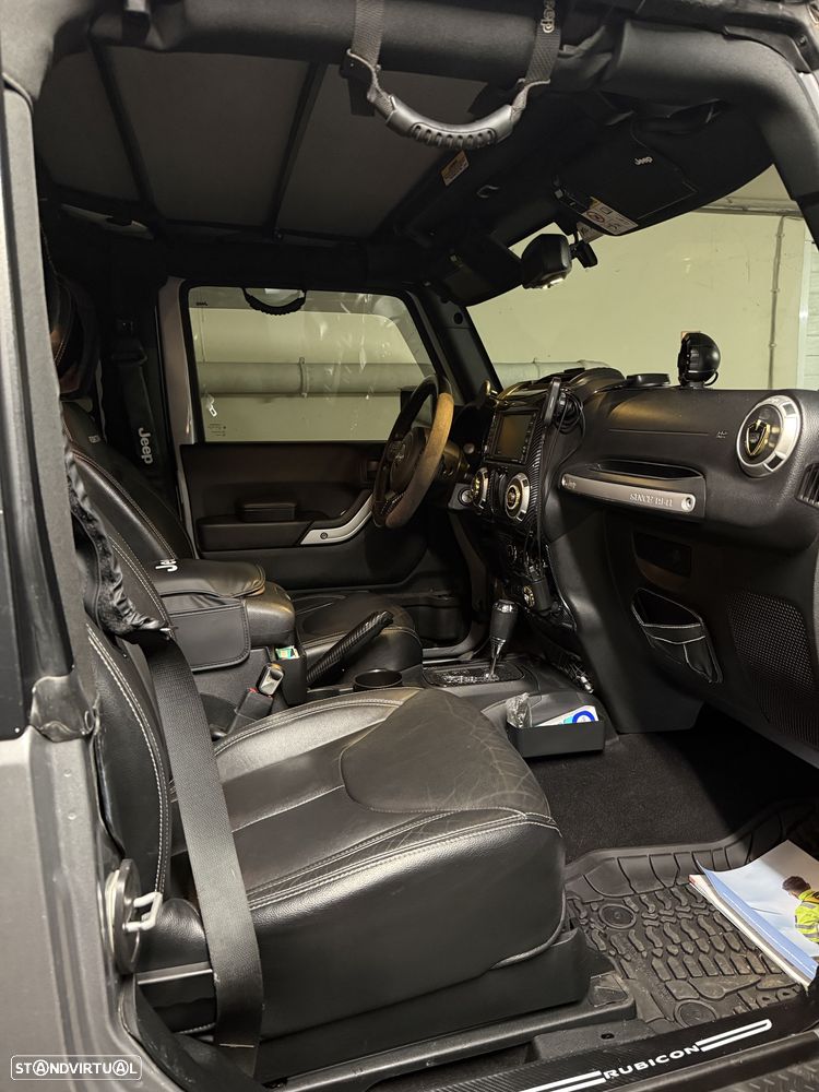 Jeep Wrangler - 5