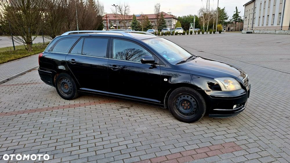 Toyota Avensis 1.8 VVT-i Sol - 11