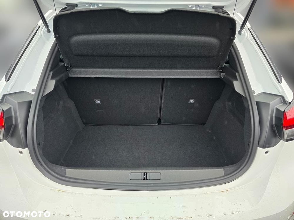 Opel Corsa 1.2 T mHEV GS eDCT - 6