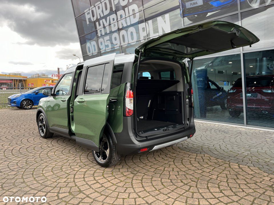 Ford Tourneo Courier - 12