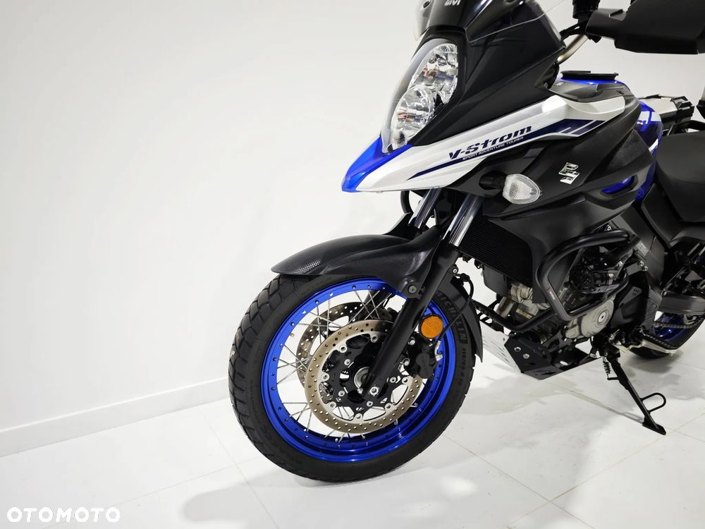 Suzuki V-STROM - 16
