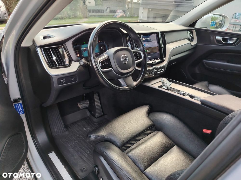 Volvo XC 60 B4 D AWD Inscription - 16