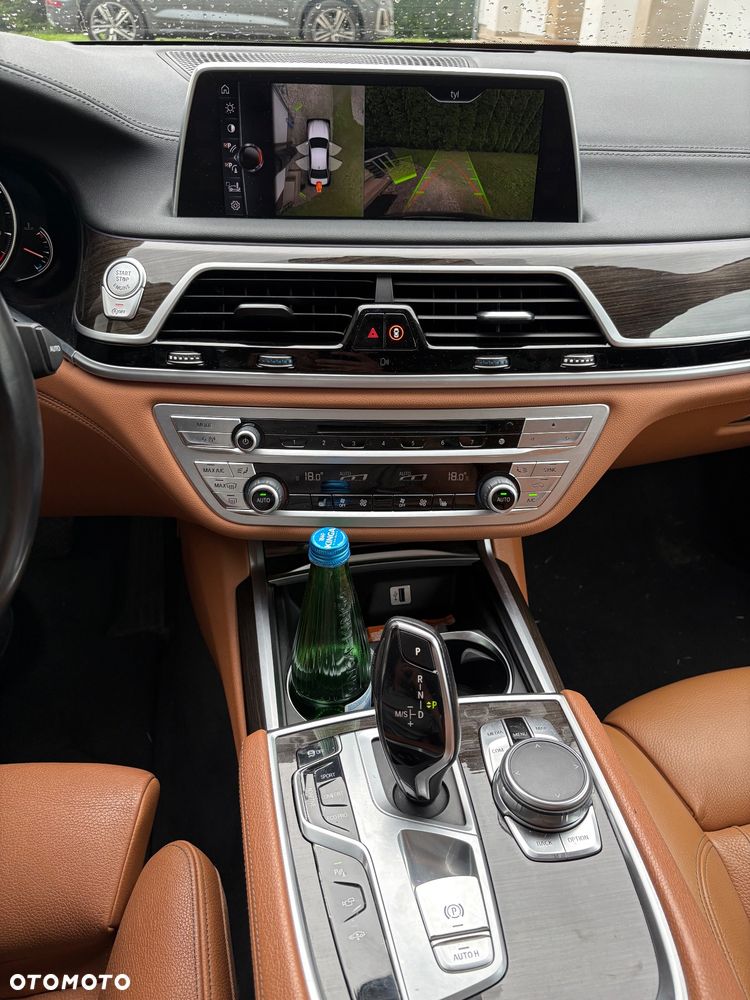 BMW Seria 7 740d xDrive - 8