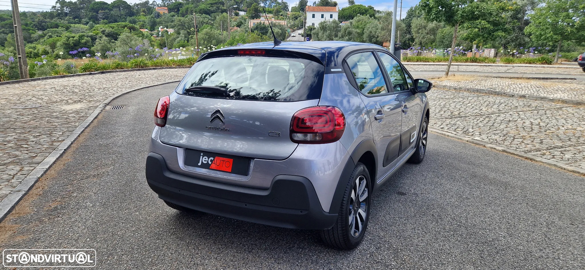 Citroën C3 1.2 PureTech Shine - 4