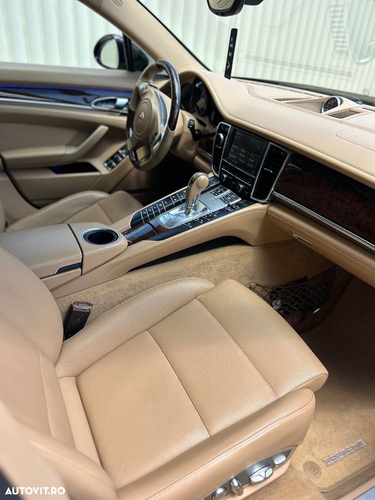 Porsche Panamera 3.0 PDK 4S - 22