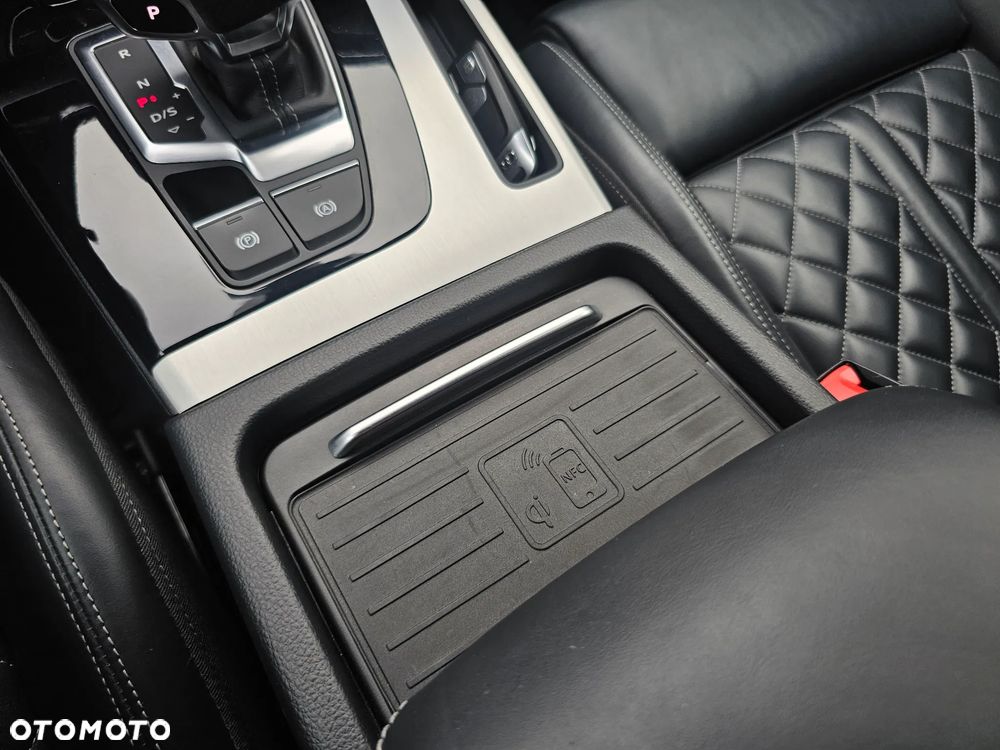Audi Q5 55 TFSI e Quattro S Line S tronic - 28