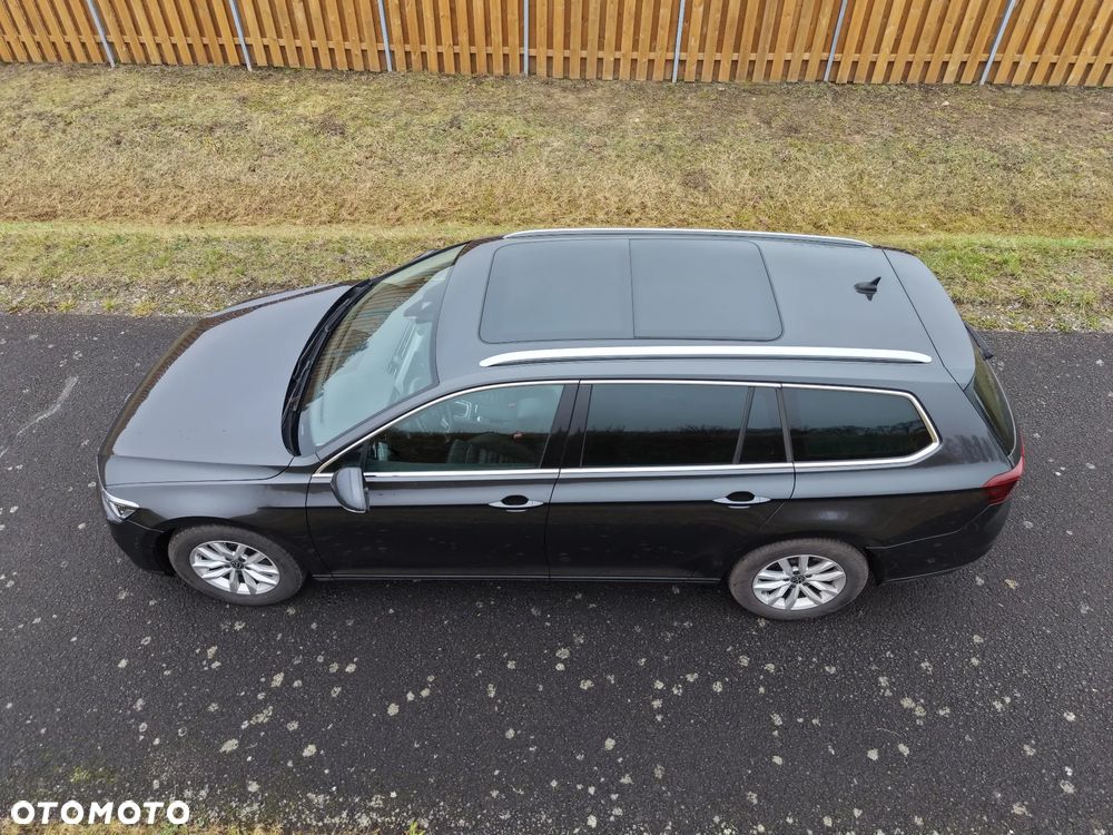 Volkswagen Passat Variant 2.0 TDI SCR DSG Business - 12