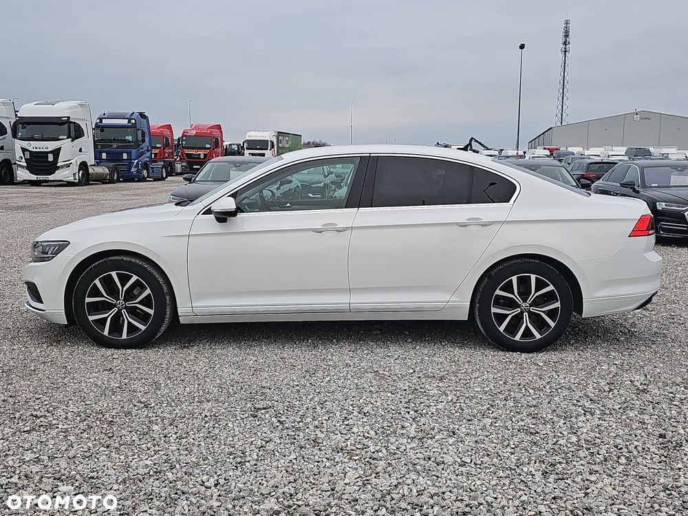 Volkswagen Passat 2.0 TSI Business DSG - 8