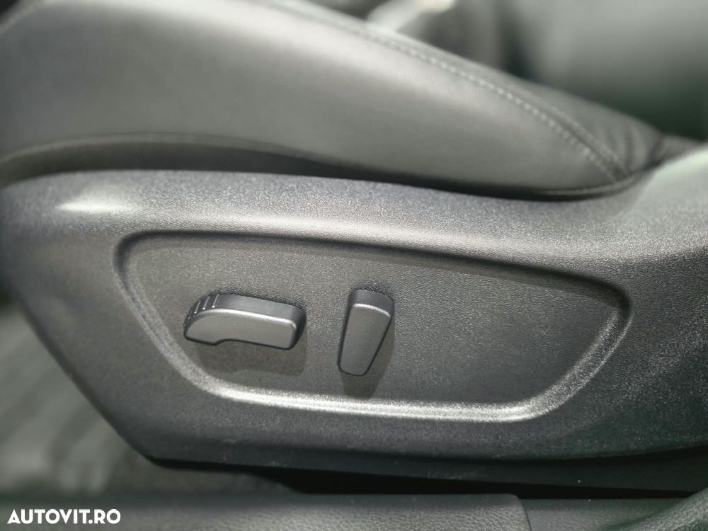 Nissan Qashqai 1.7D 150CP ALL MODE 4X4-I Tekna Bose - 16