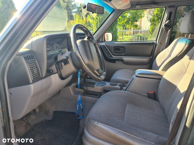 Jeep Cherokee 4.0 - 7