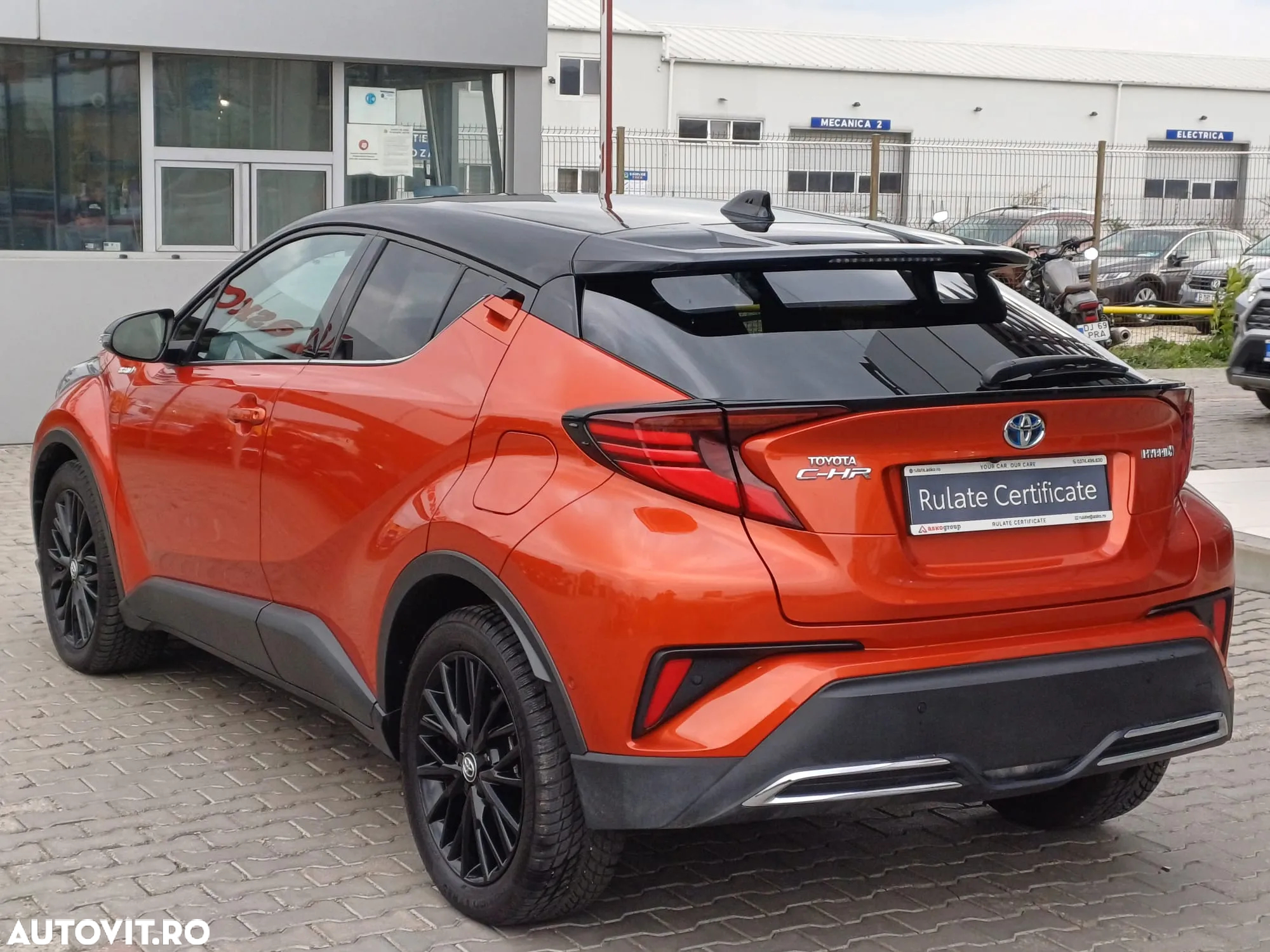 Toyota C-HR 2.0 HSD 184 CP 4x2 CVT Classy Bi-Tone - 5