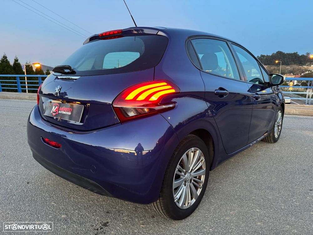 Peugeot 208 PureTech 68 Like - 3