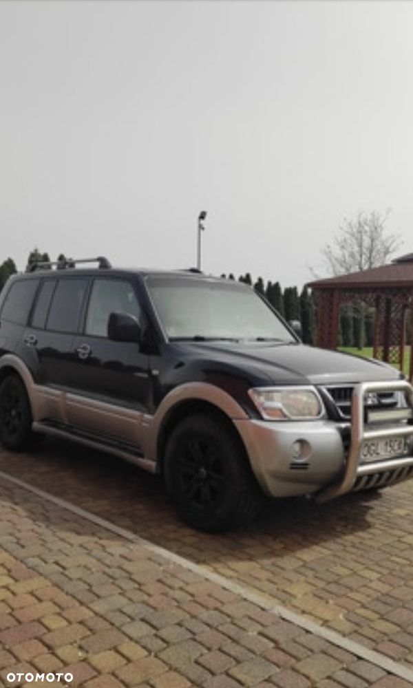 Mitsubishi Pajero - 4