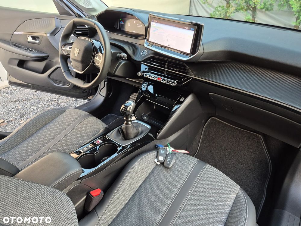 Peugeot 208 TURBO 100 Allure - 14