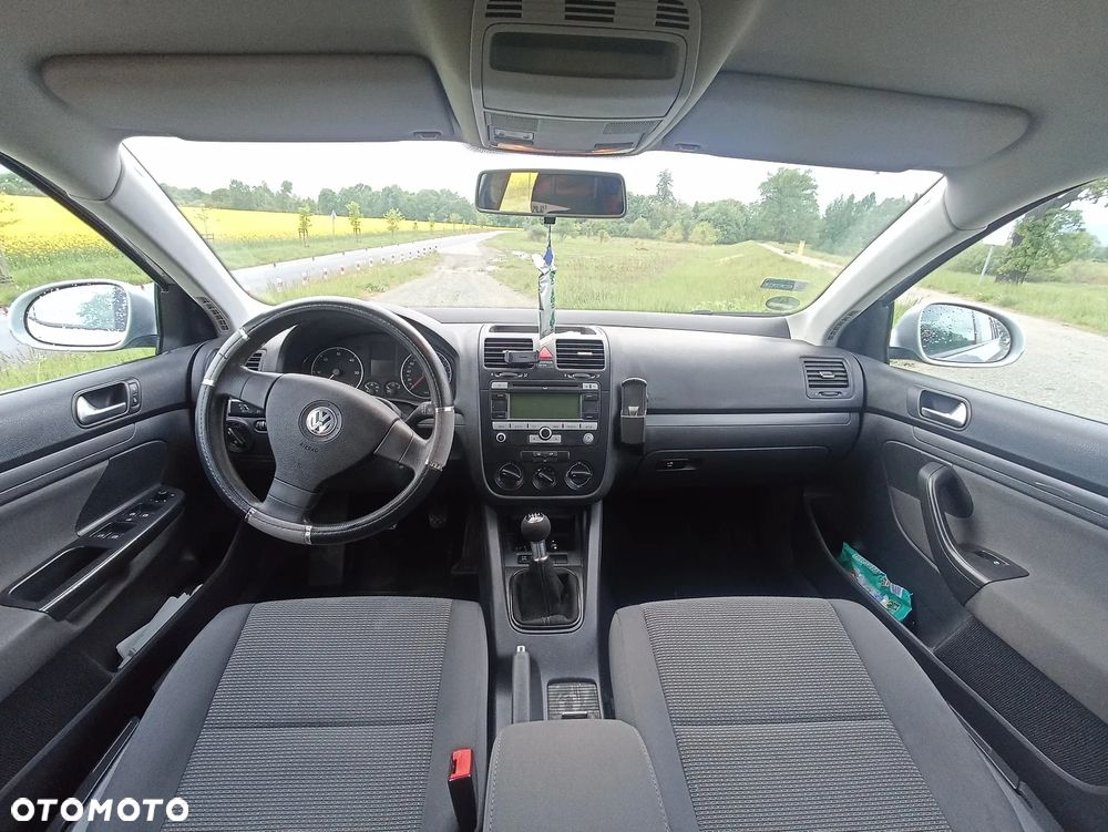 Volkswagen Golf 1.9 TDI DPF Trendline - 8