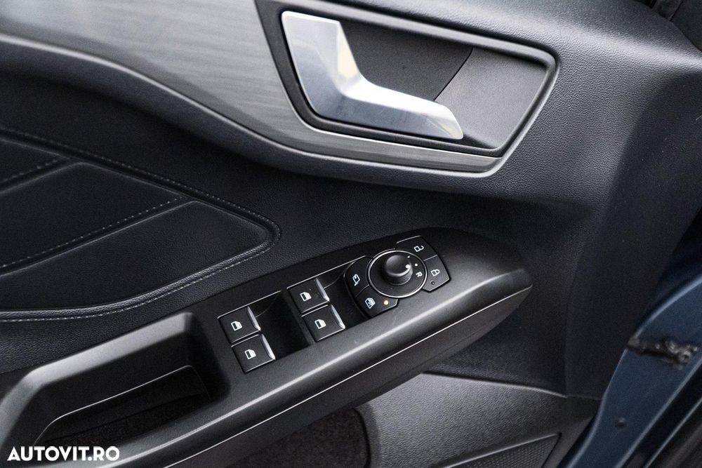 Ford Focus 1.0 EcoBoost Titanium - 21