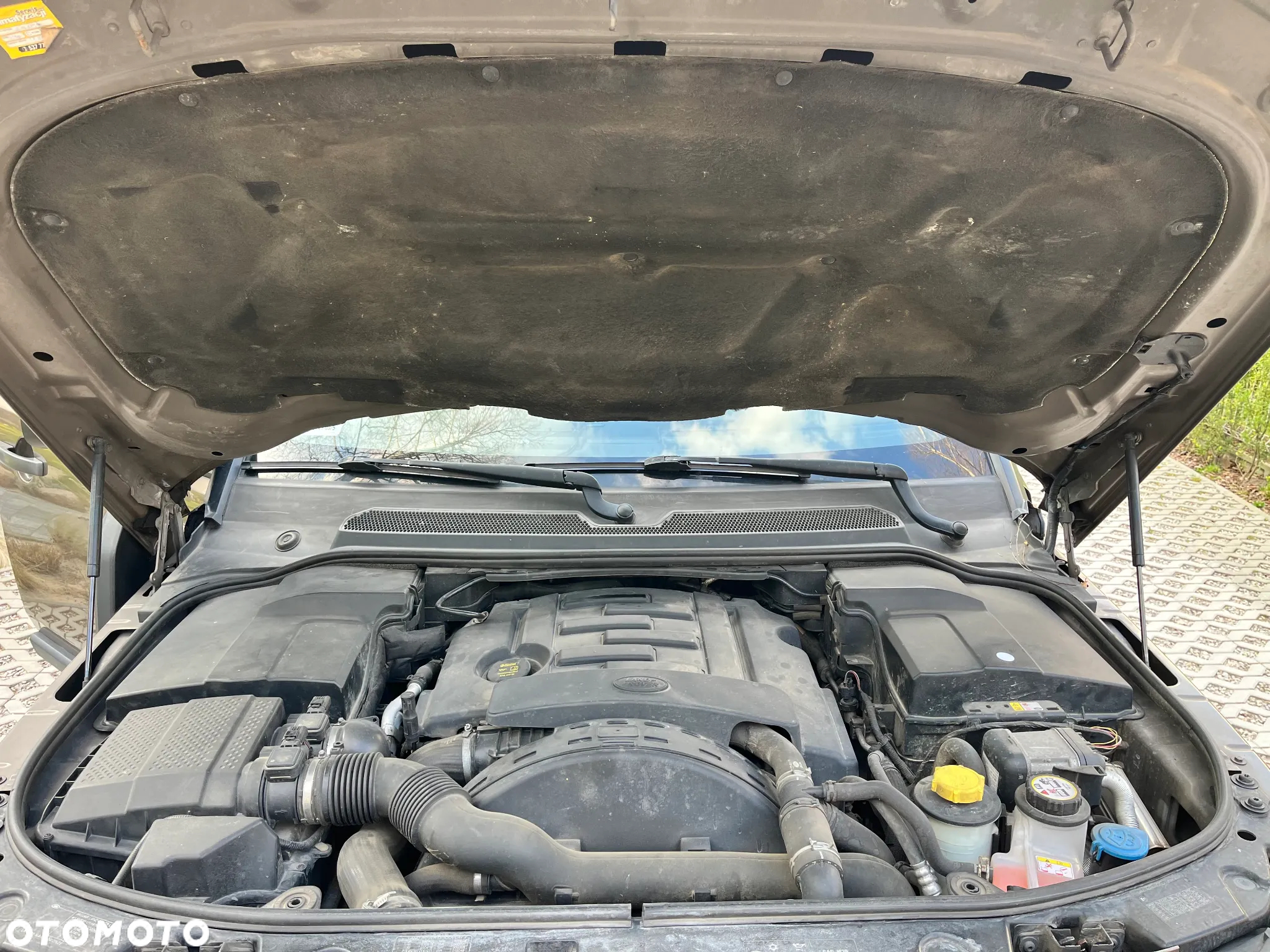 Land Rover Discovery IV 3.0SD V6 HSE - 22