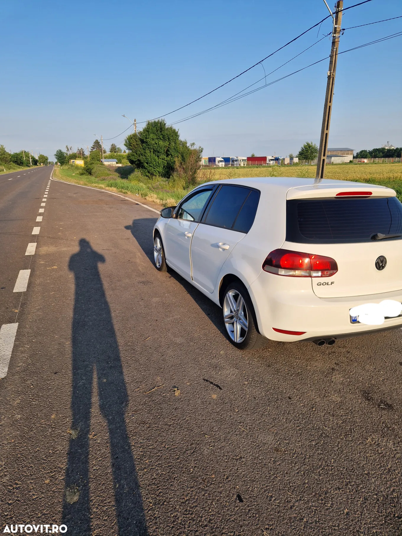 Volkswagen Golf 2.0 TDI DPF 4Motion Highline - 11