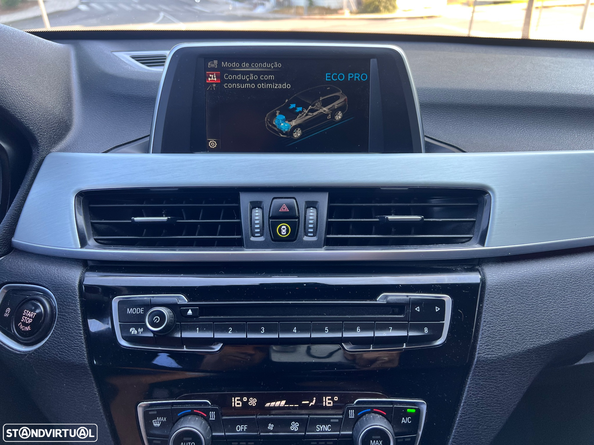 BMW X1 18 d sDrive Auto Pack M - 29