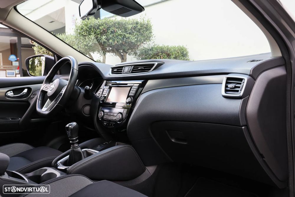 Nissan Qashqai 1.5 dCi N-Connecta Led - 10