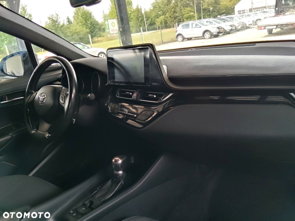 Toyota C-HR - 7