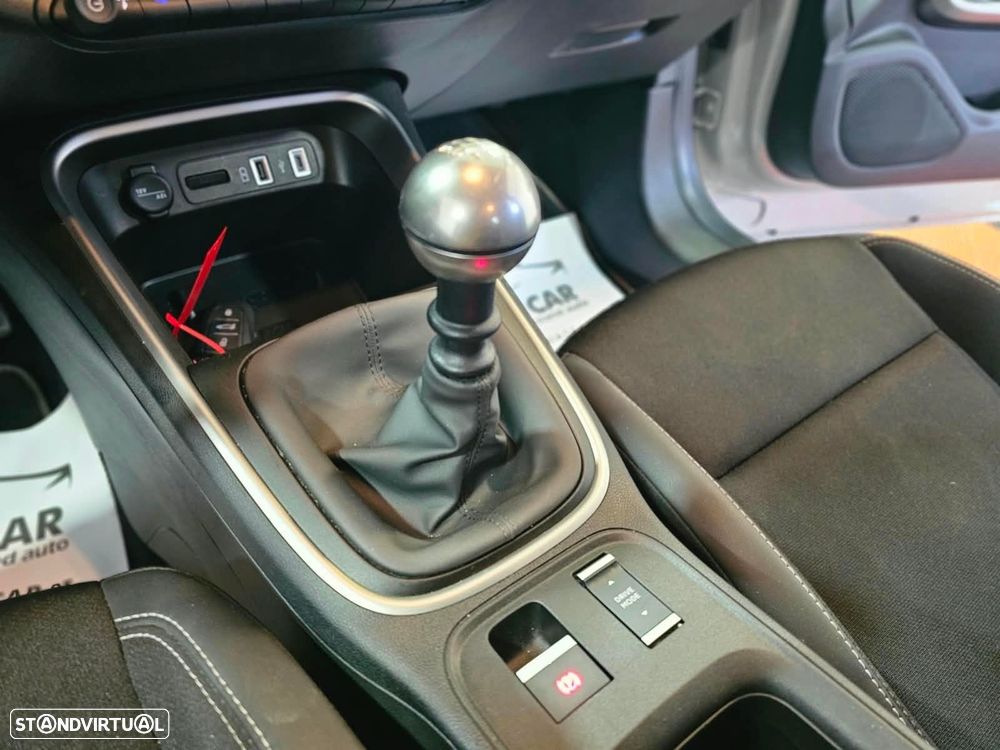 Jeep Avenger 1.2 GSE T3 Altitude - 20