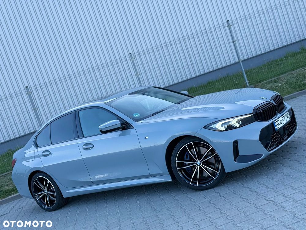 BMW Seria 3 320d xDrive - 23