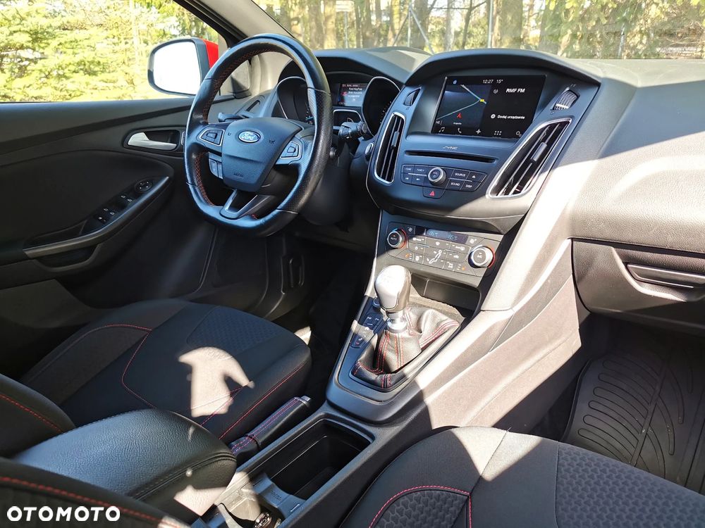 Ford Focus 1.5 EcoBoost STart-Stopp-System ST-LINE - 8