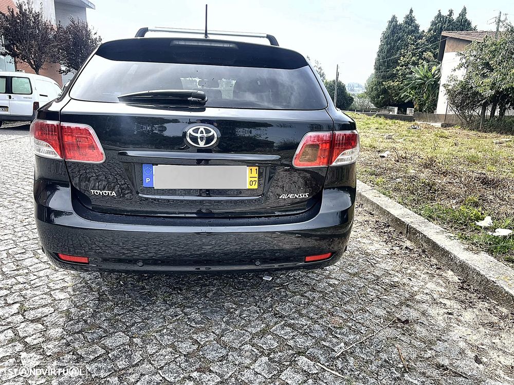 Toyota Avensis SW 2.2 D-4D - 7