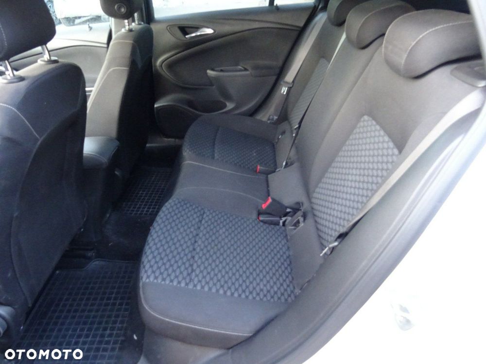 Opel Astra 1.4 T Enjoy - 18