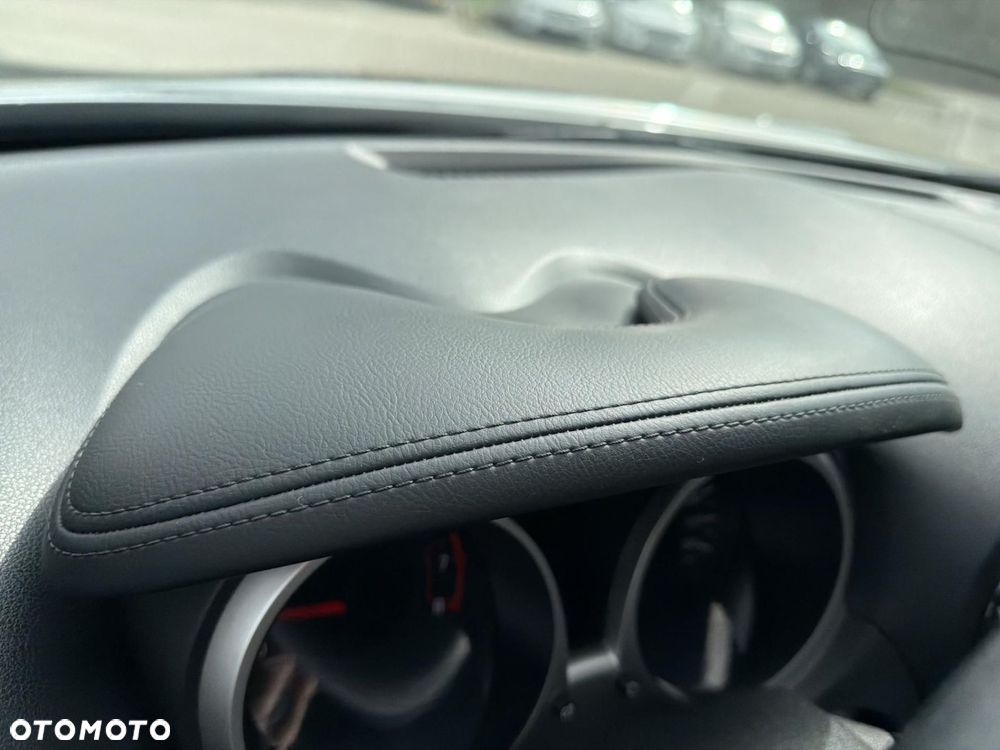 Nissan Juke 1.6 DIG-T Tekna (lea) EU6 - 23