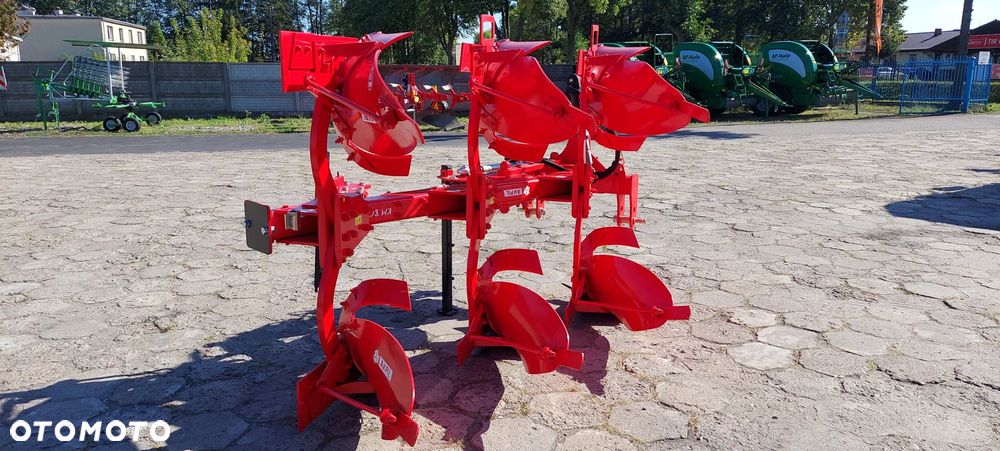 Inny Pług Akpil  km 80 3+Obracalny - 3