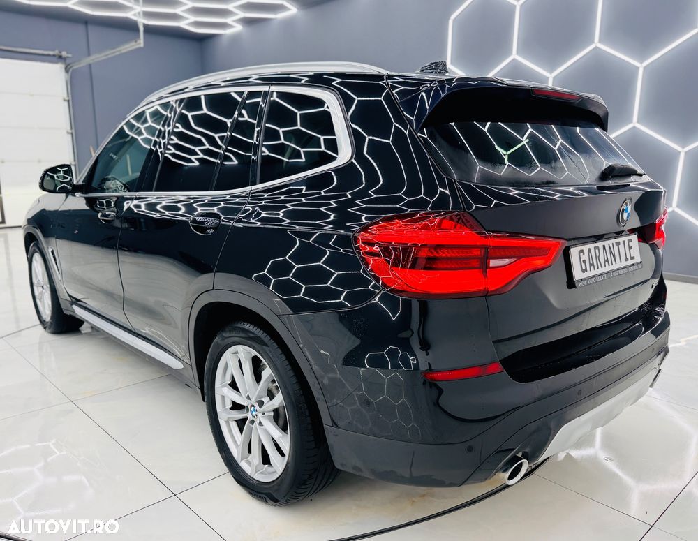 BMW X3 xDrive20i AT xLine - 4