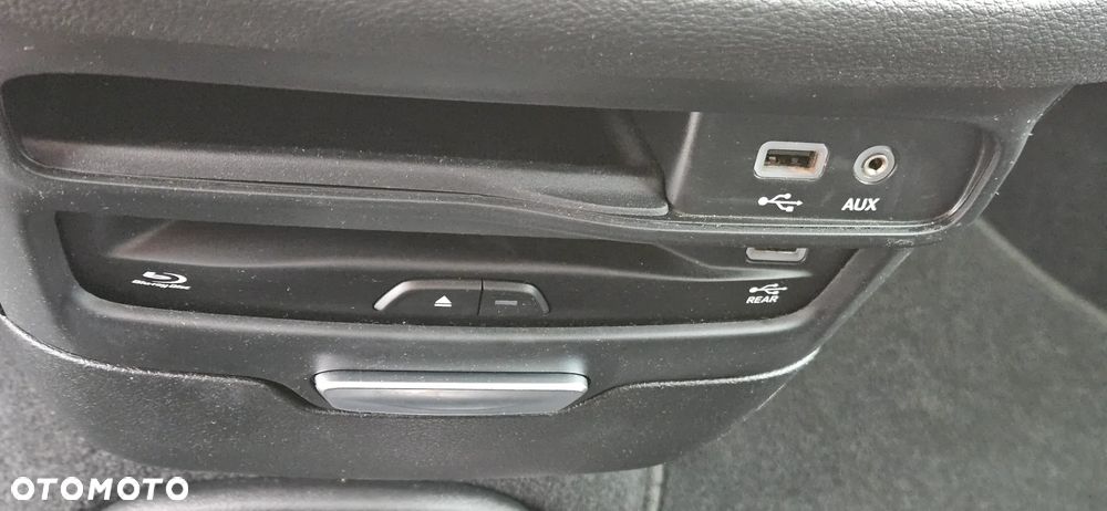 Chrysler Pacifica - 29