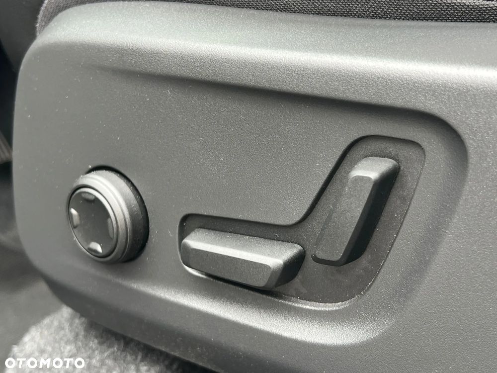 Volvo XC 40 - 26