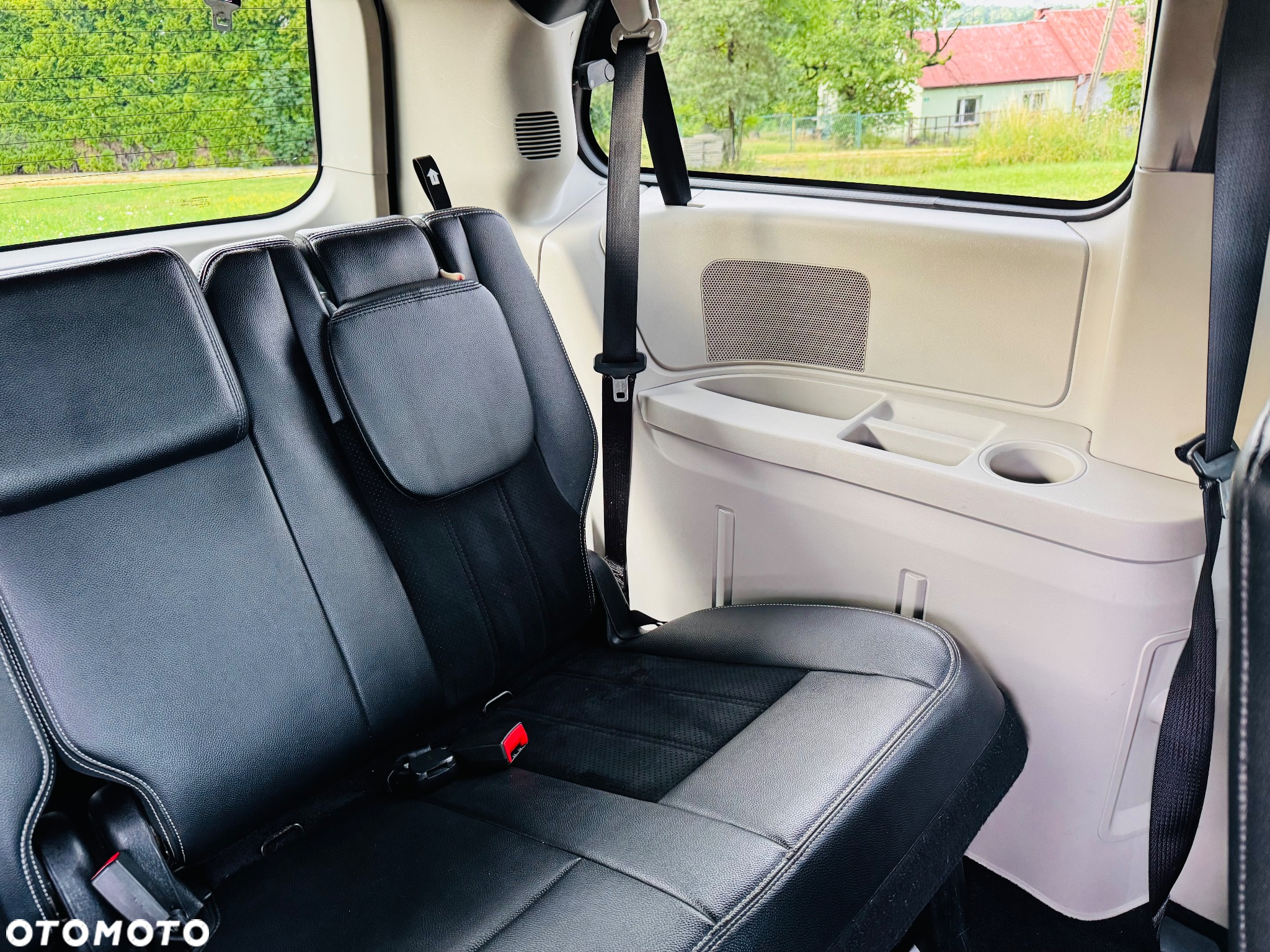 Dodge Grand Caravan 3.6 R/T - 16