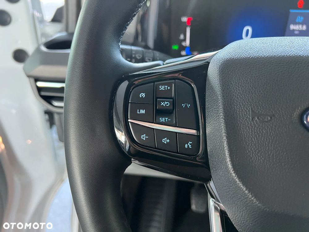 Ford Tourneo Custom 2.0 EcoBlue 320 L1 Limited - 23