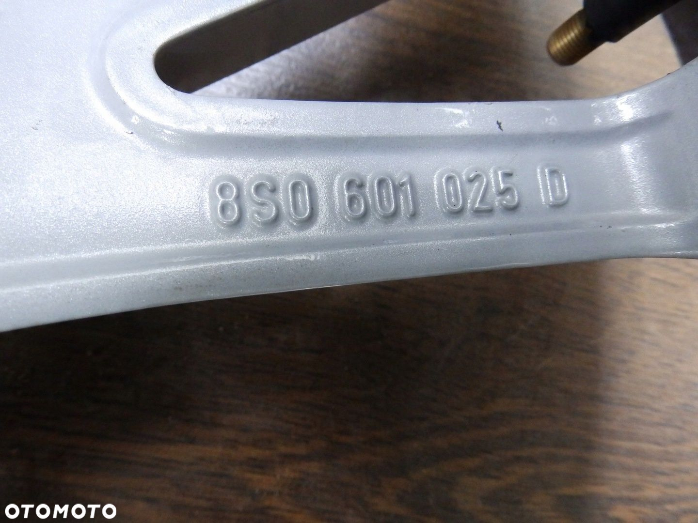 Felga Audi TT 8S0 E8.5Jx18H2 Et50 5x112 8S0 601025 D - 10