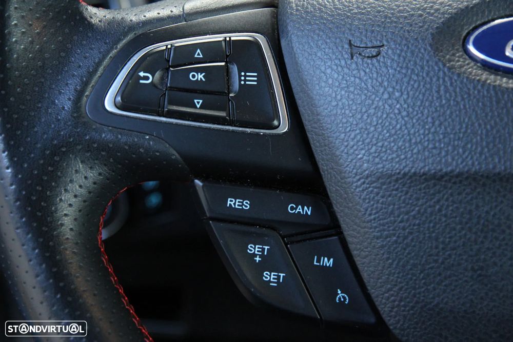 Ford EcoSport 1.0 EcoBoost ST-Line Black Edition - 12