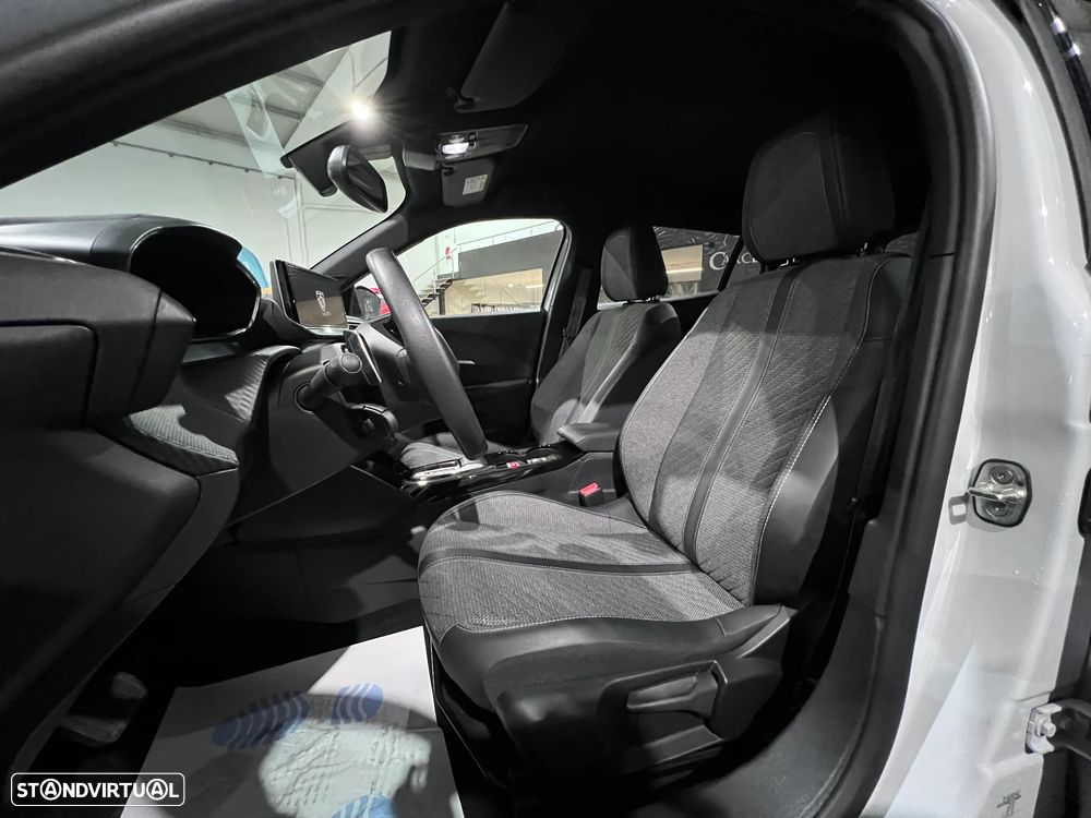 Peugeot 2008 1.2 PureTech Allure Pack EAT8 - 8