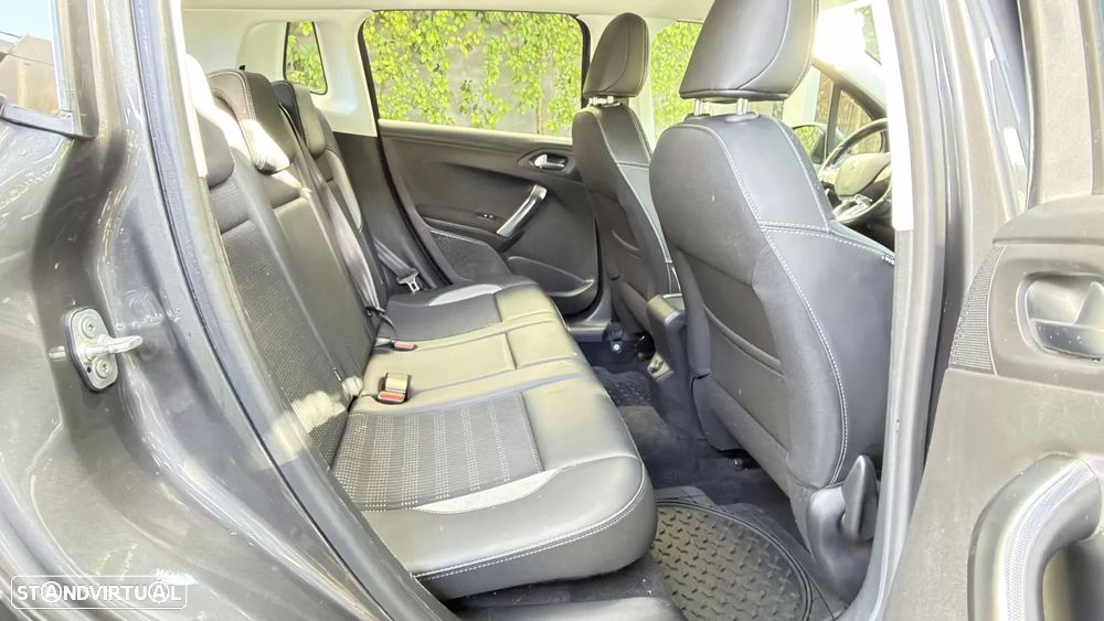 Peugeot 2008 BlueHDi 100 Allure - 13