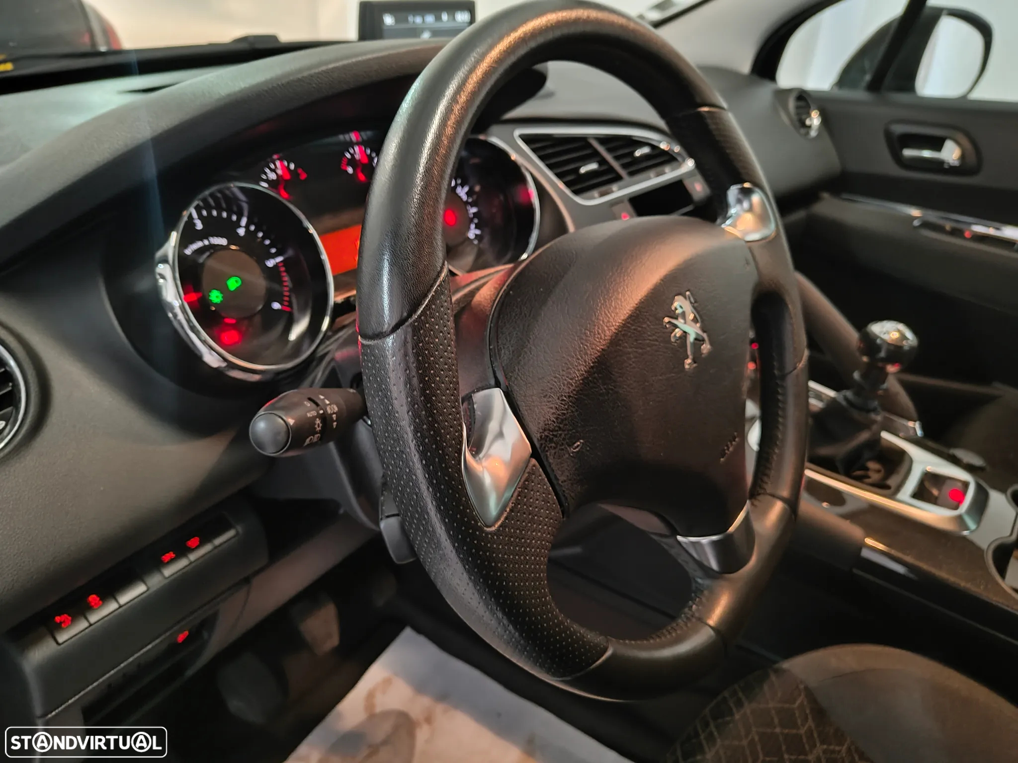 Peugeot 3008 1.6 BlueHDi Style - 13