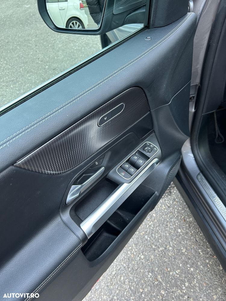 Mercedes-Benz GLB 200 d 4Matic 8G-DCT - 12