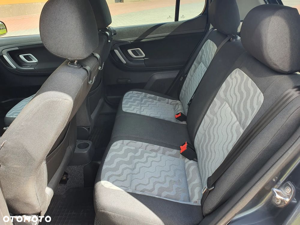 Skoda Fabia 1.2 HTP - 14
