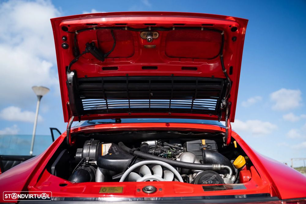Porsche 911 (964) Targa 3.6 Carrera 4 - 36